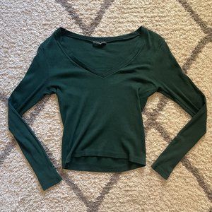 Brandy Melville | Ribbed Long Sleeved V Neck in Forest Green | Size OS